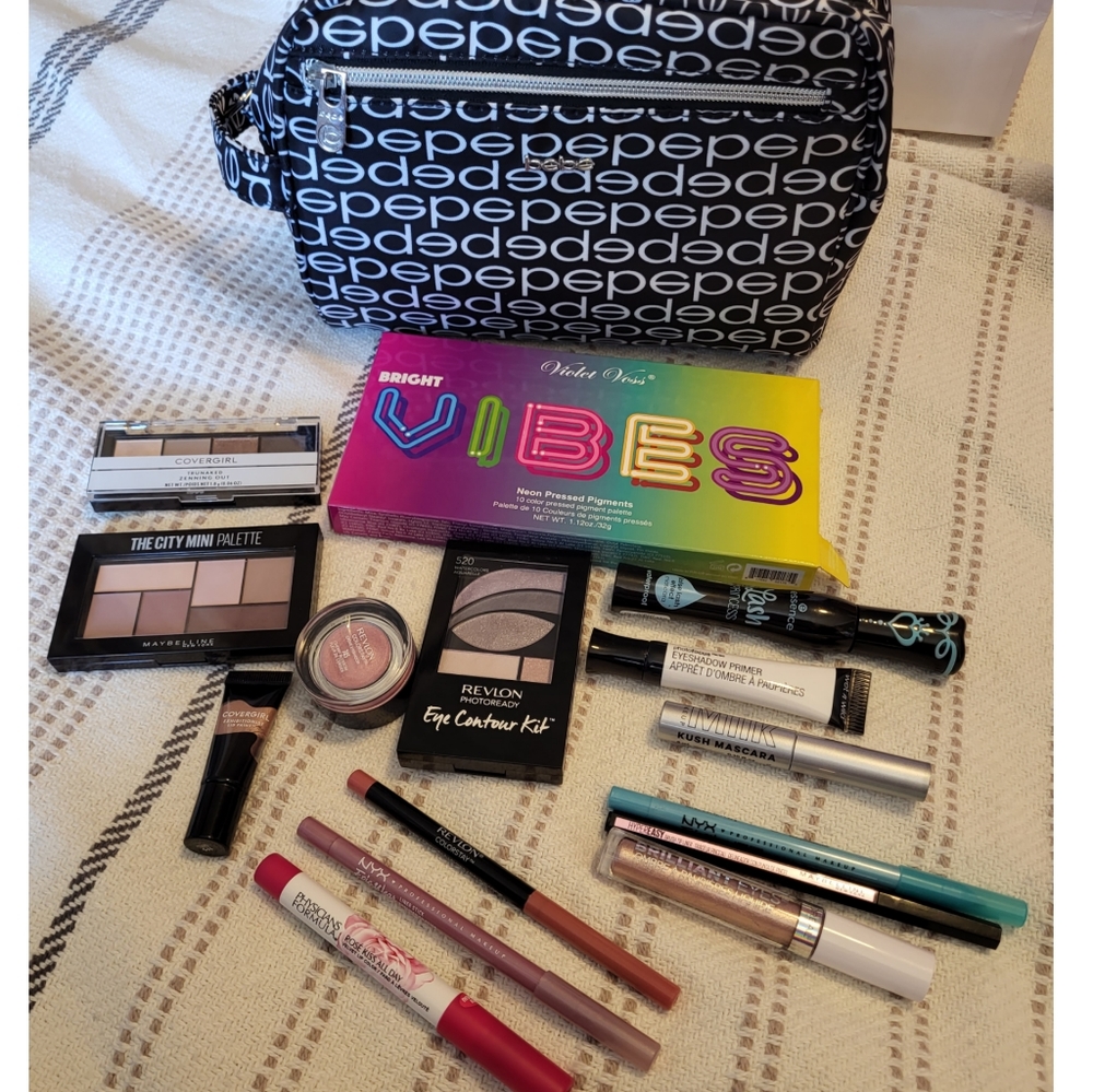 Eyes & Lip Makeup Bundle- Eyeshadow, Mascara, Eyeliner, Lip products